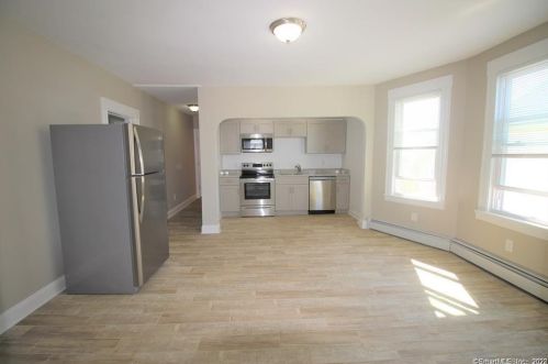 145 Smith St, New Britain CT  06053-3620 exterior