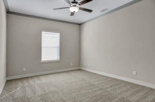 415 Hull St, Denison TX 75020-5124 exterior