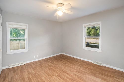 1254 Broadway Ave, Meskegon MI 49441-3530 exterior