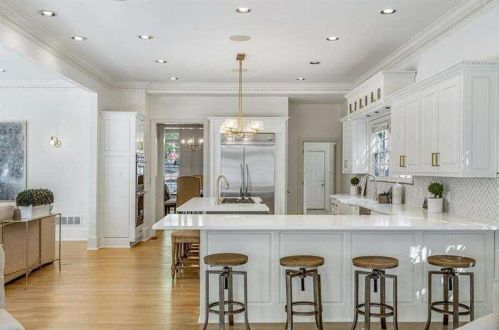 700 Brookwoods Trce, Atlanta GA 30342-2473 exterior