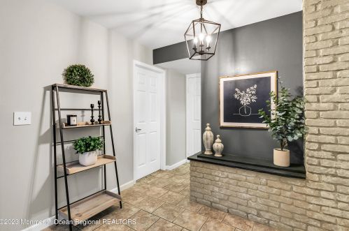 38 Normandy Ct, Middletown NJ 07748-3221 exterior