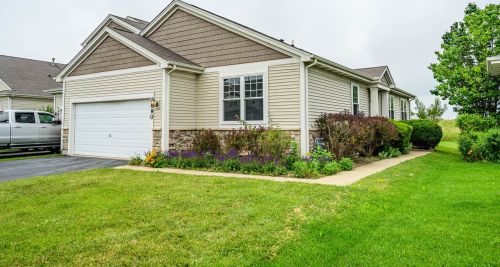 2890 Brahms Ln, Bull Valley, IL 60098-8062