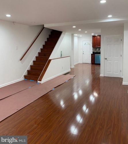 1131 Carpenter St, Philadelphia PA  19147-3705 exterior