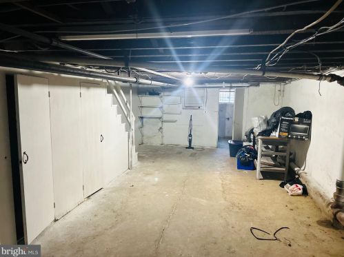 828 Mcdowell Ave, Chester PA 19013-6231 exterior