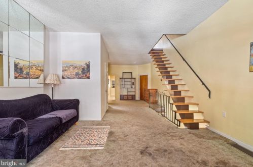 1424 Jackson St, Philadelphia PA 19145-3617 exterior