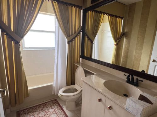 5802 Royal Clb Dr, Boynton Beach FL 33437-4277 exterior