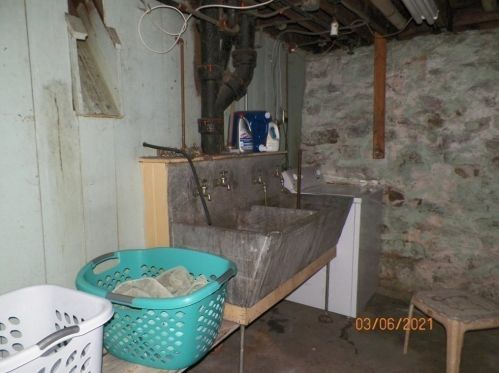 7 Fiske St, Worcester MA 01602-2961 exterior