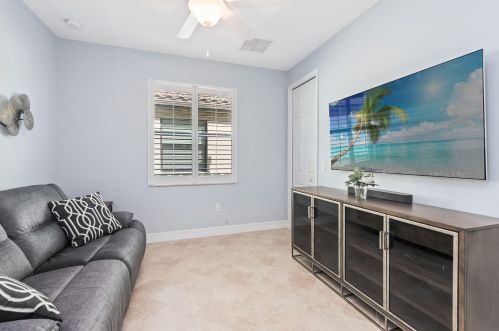 2862 Aviamar Cir, Naples FL 34114-9564 exterior