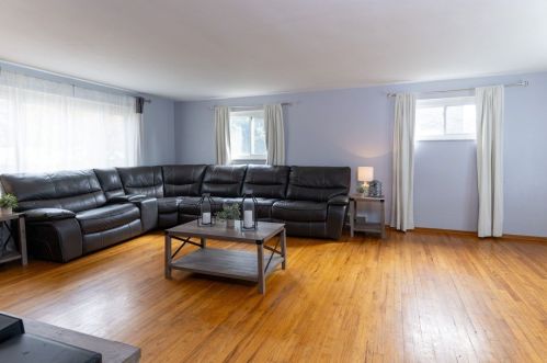 211 Ingram Ave, Pittsburgh PA  15205-2008 exterior