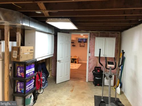 15 Wl St, Huntingtown MD 20639-9410 exterior