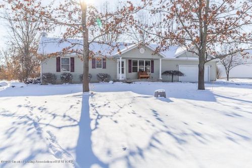 8620 Riverbend Dr, Portland, MI 48875-1754