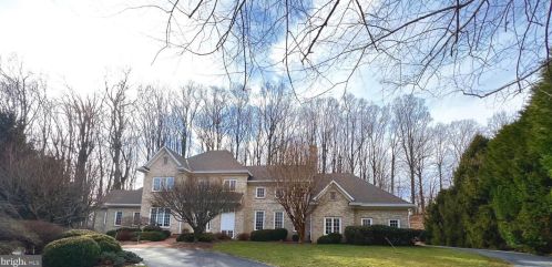 12037 Great Elm Dr, Rockville, MD 20854-1227