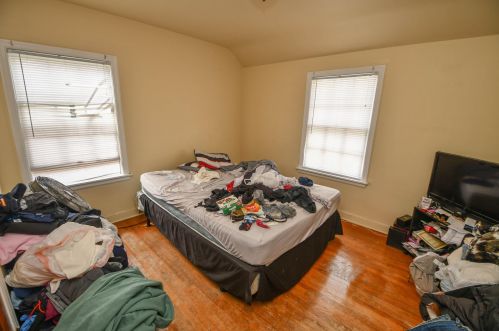 4849 Mohawk Ave, Milwaukee WI 53217-5034 exterior