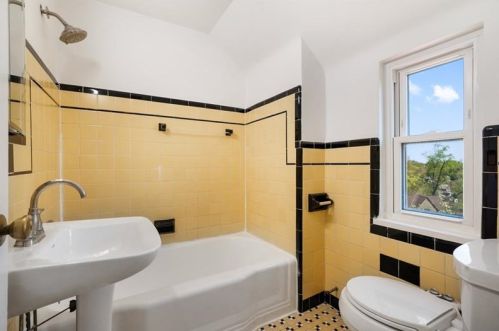 121 Bauman Ave, Pittsburgh PA 15227-1356 exterior