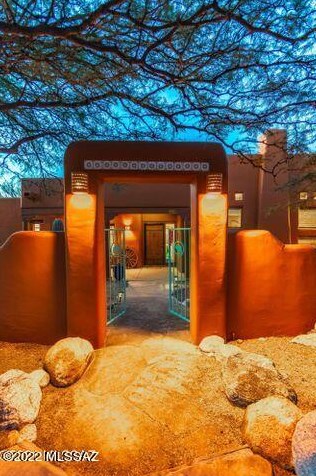 900 Rancho Del Jefe Loop, Tucson, AZ 85748-2075