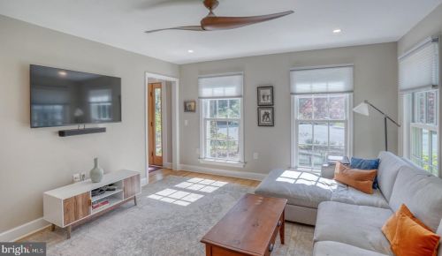 10 Drake Knl, Lewes DE 19958-1782 exterior