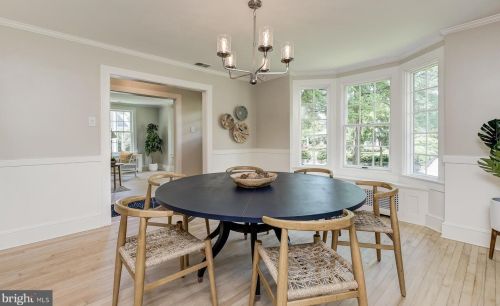 3912 Blackthorn St, Bethesda MD 20815-5056 exterior