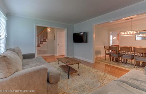 208 New York Ave, Point Pleasant Beach NJ 08742-3337 exterior