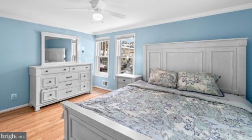 725 Silver Spring Ave, Silver Spring MD 20910-4616 exterior