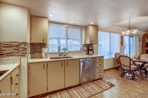 13633 21st Ave, Phoenix AZ 85027-3419 exterior