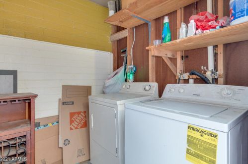 5743 38 Dr, Phoenix AZ 85053-2811 exterior