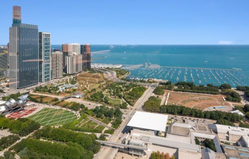 65 Monroe St, Chicago IL 60603-4910 exterior