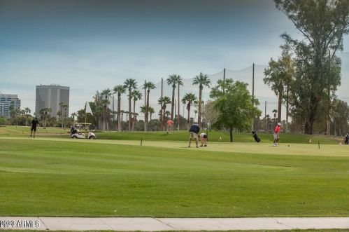 2805 13th Ave, Phoenix AZ 85007-4138 exterior