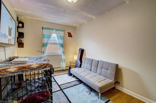 1645 Church St, Rahway NJ 07065-3424 exterior