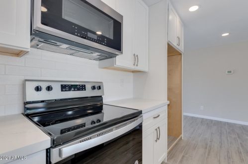 5602 42nd Ln, Phoenix AZ  85019-2001 exterior