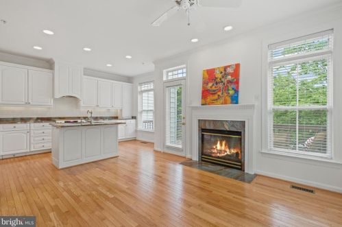 252 Murtha St, Alexandria VA 22304-8613 exterior