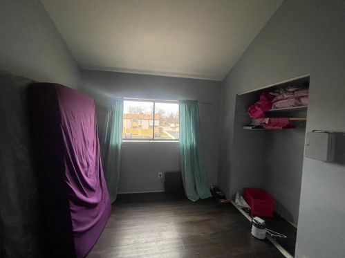 6558 Bourbon St, Milwaukee WI 53224-5115 exterior