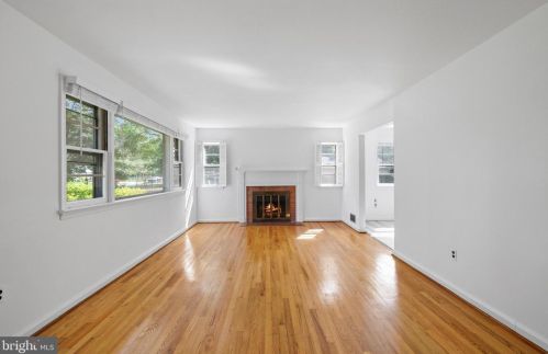 7902 Ashton St, Alexandria VA 22309-1341 exterior