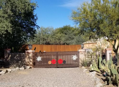 10960 Gila Rd, Tucson AZ 85742-9747 exterior