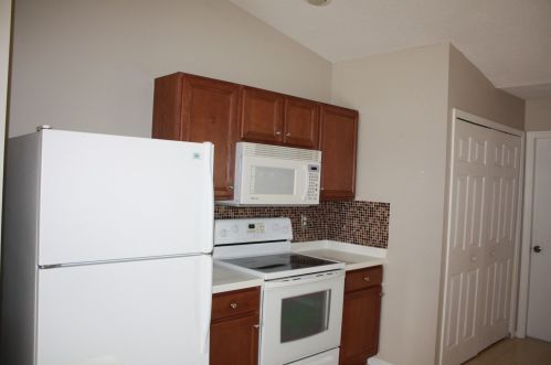 1146 Kalevala Dr, Fort Pierce FL 34953-6810 exterior