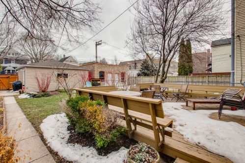 4327 Damen Ave, Chicago IL  60618-1705 exterior