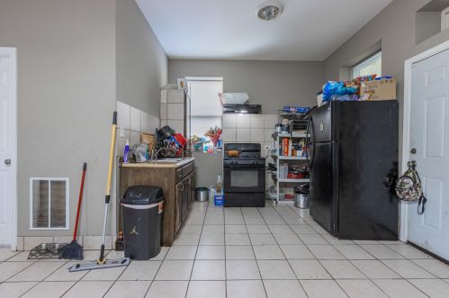 2941 Harrison St, Chicago IL 60612-3334 exterior