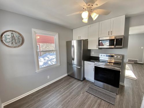 4608 Sumac Pl, Milwaukee, WI 53219-2381