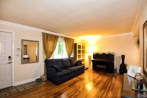 48 Glenwood Ave, Demarest NJ  07627-2625 exterior