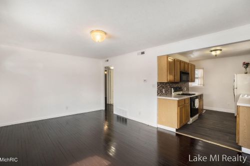 2134 Collingwood Ave, Wyoming MI exterior