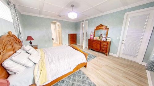 898 Curtis St, Fort Pierce FL 34983-1935 exterior