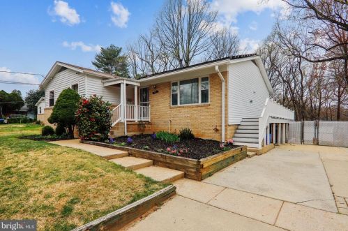 808 Lowander Ln, Silver Spring, MD 20901-2834