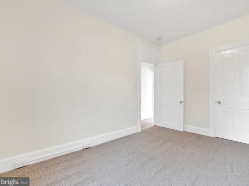 27 New Dorwart St, Lancaster PA 17603-5220 exterior