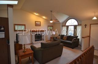 7402 Fox Ct, Cedar Rapids IA  52402-7312 exterior