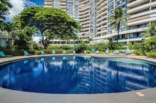 2333 Kapiolani Blvd, Honolulu HI  96826-4485 exterior