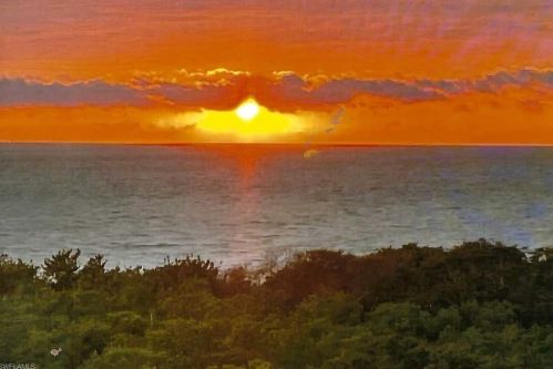 11 Bluebill Ave, Naples FL 34108-1791 exterior