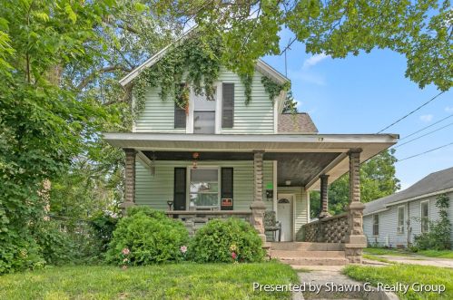 19 Sweet St, Grand Rapids, MI 49505-4640