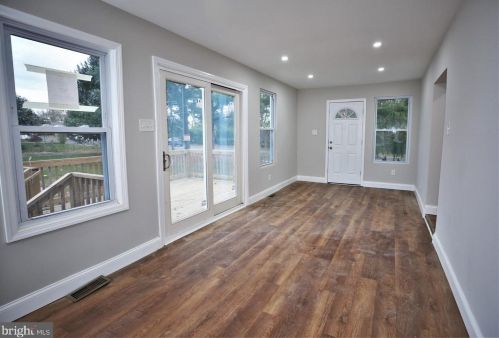 424 Pitman Ave, Trenton NJ  08610-3806 exterior