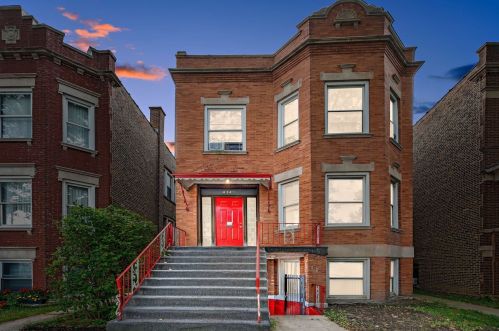 4346 Cermak Rd, Chicago IL 60623-2932 exterior