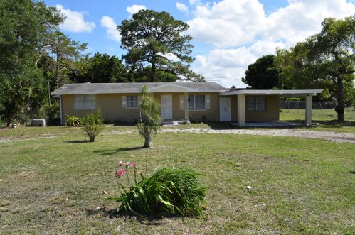 2309 Juanita Ave, Fort Pierce, FL 34946-1238