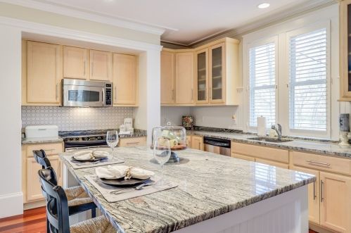 335 Massasoit Trl, Eastham MA 02642-4106 exterior